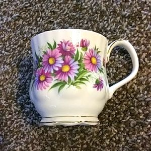 September daisy birthday flower mug ROYAL ALBERT.